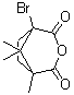 CAS 登录号：13441-28-6， 1-溴-5,8,8-三甲基-3-氧杂双环[3.2.1]辛烷-2,4-二酮