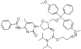N-Benzoyl-5'-O-[bis(4-methoxyphenyl)phenylmethyl]-2'-deoxy-5-methyl-cytidine 3'-[2-cyanoethyl N,N-bis(1-methylethyl)phosphoramidite] molecular structure (CAS 105931-57-5)