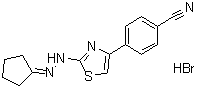 结构式 CAS# 1622921-15-6, 4-[2-(2-环戊基亚基肼基)-4-噻唑基]苯甲腈氢溴酸盐