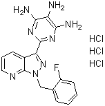 2-[1-[(2-氟苯基)甲基]-1H-吡唑并[3,4-b]吡啶-3-基]-4,5,6-嘧啶三胺三盐酸盐分子结构 (CAS 370879-46-2)